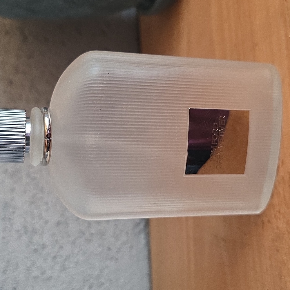 Tom Ford Grey Vetiver Eau de Parfum - Frosted White and Silver EMPTY BOTTLE